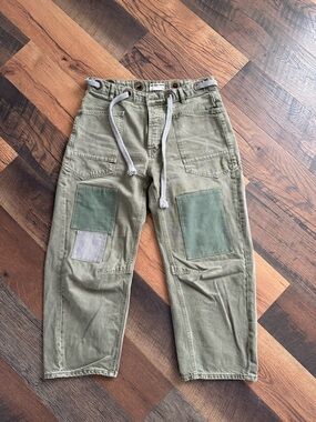 We The Free Moxie Olive Green Pants with Gray Drawstring